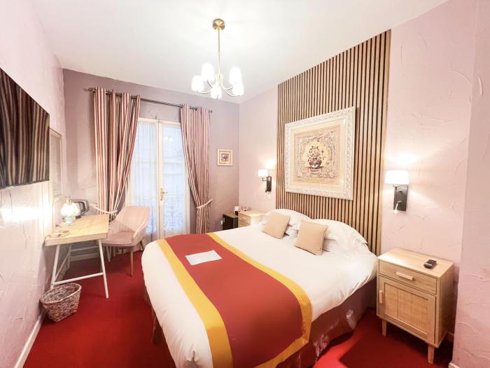 Hotel dAragon - Place de la Comédie