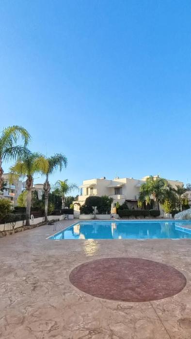 Amazing Central apartment Paphos - 2 BDR & Pool
