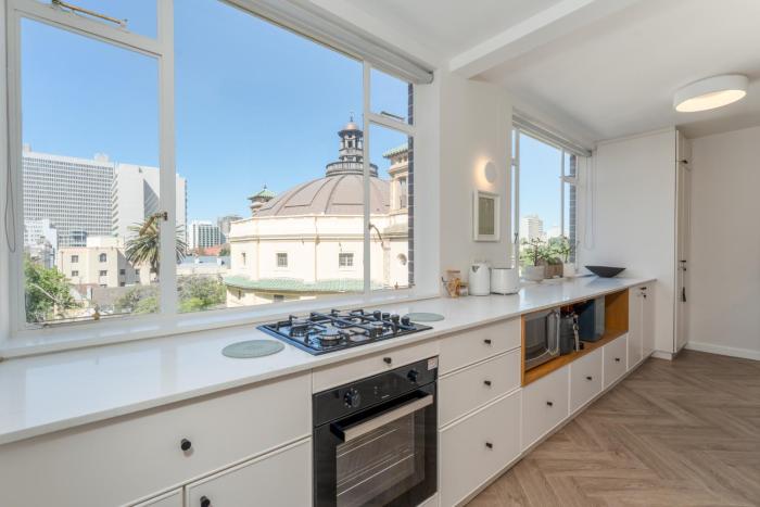 Chic City Oasis-Pool & Parking-Walk to Bree & Kloof Street