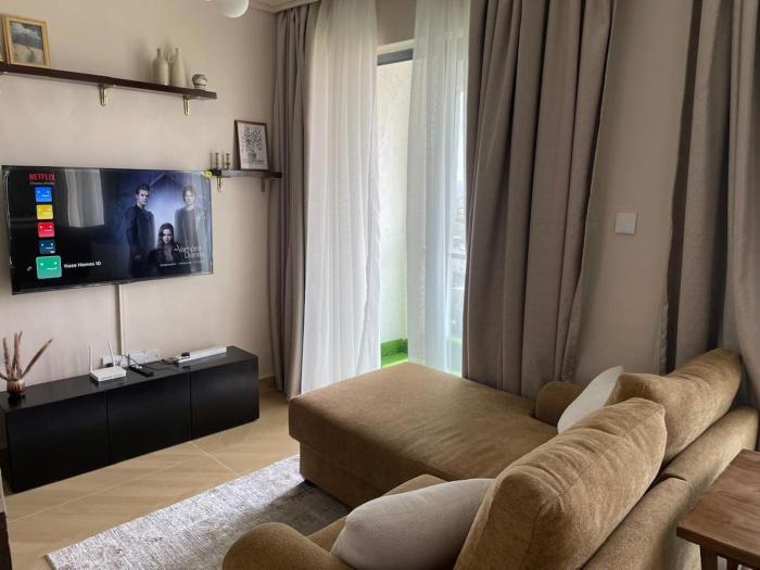 Naze L Antique NearJKIA & SGR