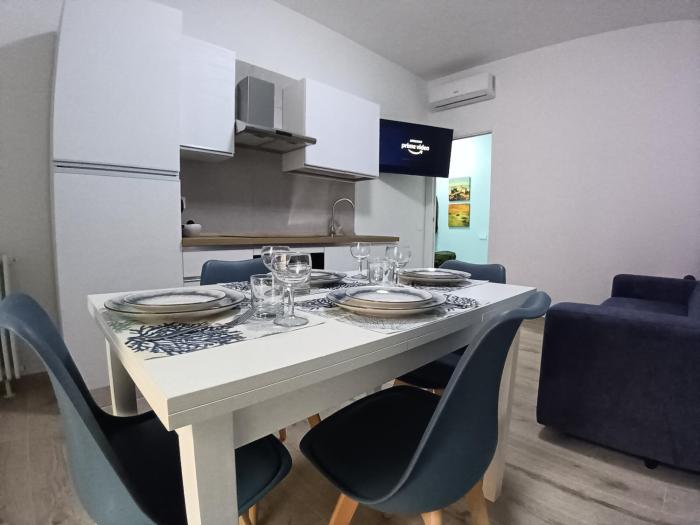 Lucania Chic Apartment, Elegante e Confortevole, con Metro M3 sotto casa, collegamento diretto a Duomo di Milano e Stazione Centrale