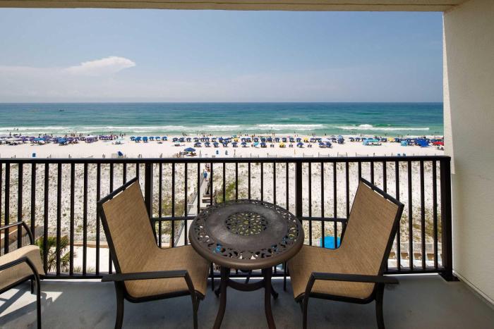 Sea Oats 605 Gulf front condo
