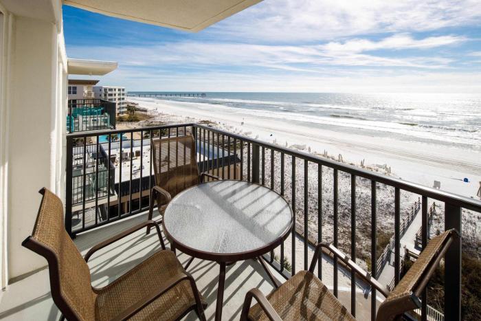 Sea Oats 705 Gulf front condo