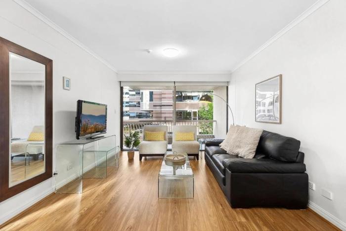1-bed flat in CENTRAL Sydney