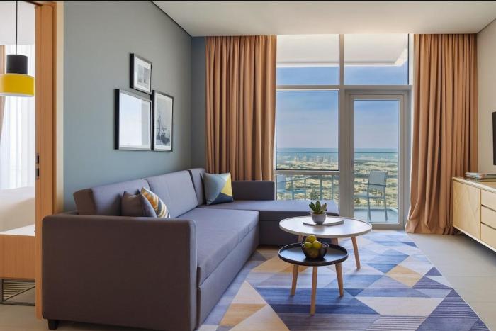 A luxurious 1 bedroom and living room