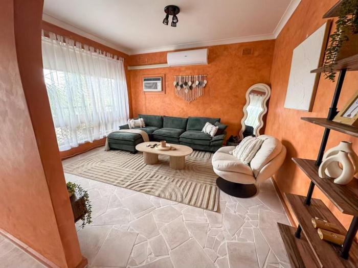 DEIA at #10 - Pool, City Views, 75inch TV, Wifi