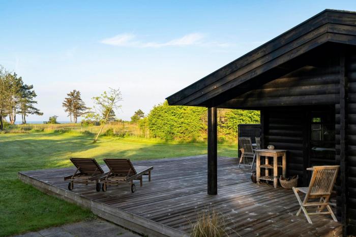 Log Cabin In First Row By Sejerø Bay