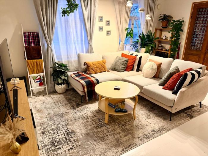 Hearty 1800 Wooden House Near Old Town