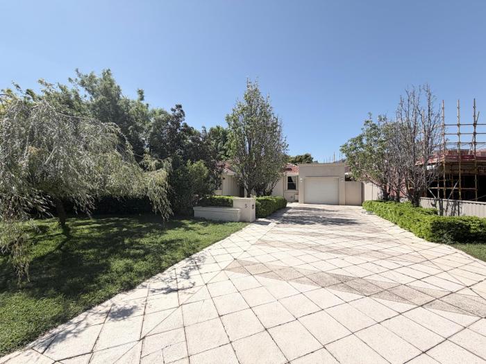 Bright and modern home in heart of South Perth