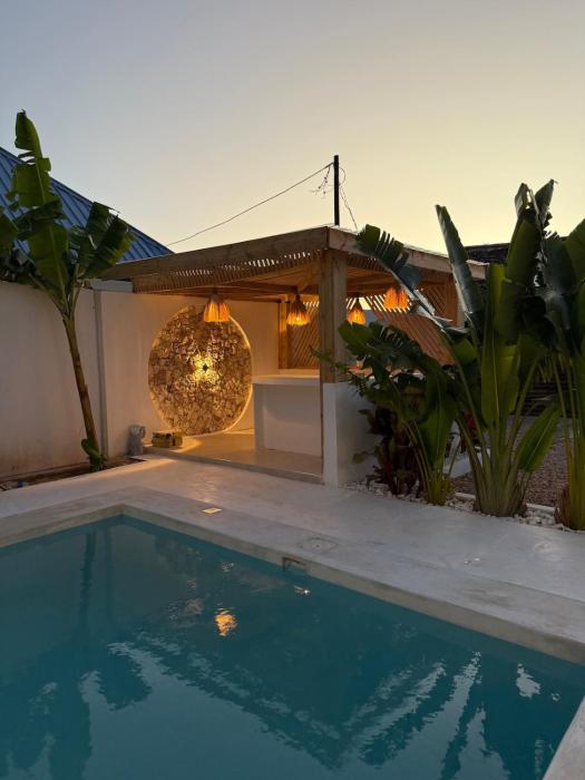 3 bedroom villa with private pool