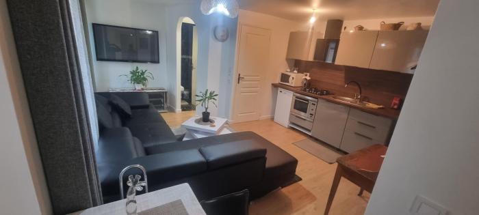 Apparemment deux chambres