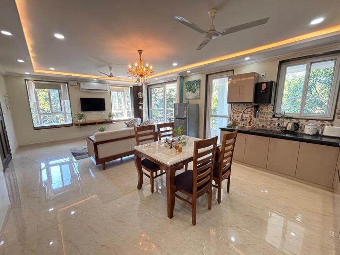 Monstera-Kudrats Nilaya