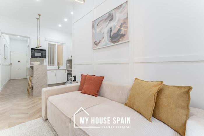 MyHouseSpain - Encantador piso en Malasaña