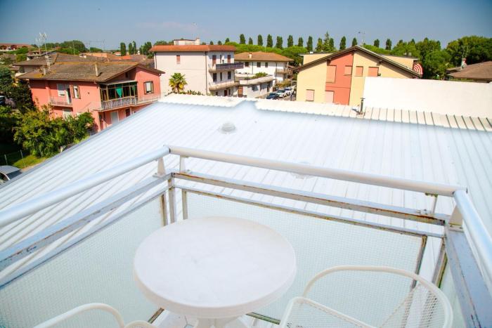 Two triple bedroom flat near the beach in Eraclea