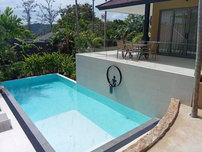 Villa Louise Choengmon bay koh Samui beach, 3 bedrooms, 8 guests, pool and garden