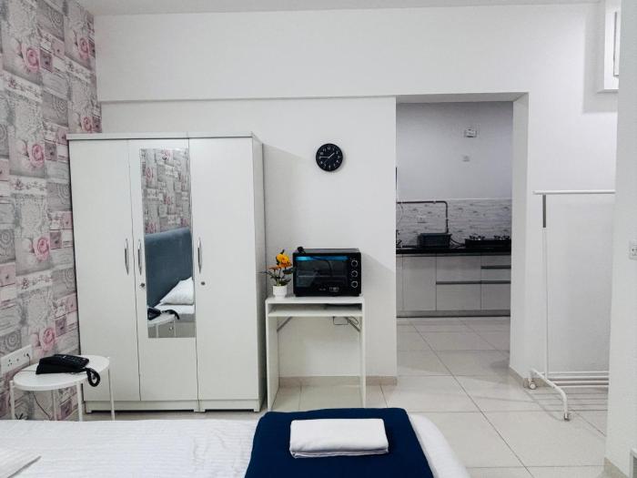 European Style studio Amanora park town Hadapsar Pune