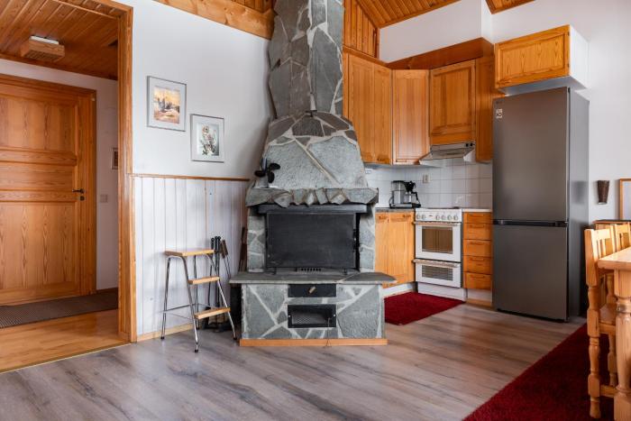 Alpine Cottage by Aavalevi