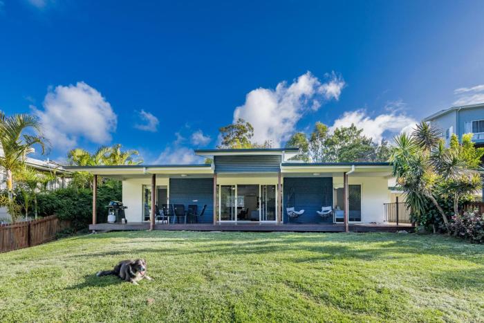 Bayview - Three Bedroom, Family & Pet Friendly Coastal Getaway in Agnes Water