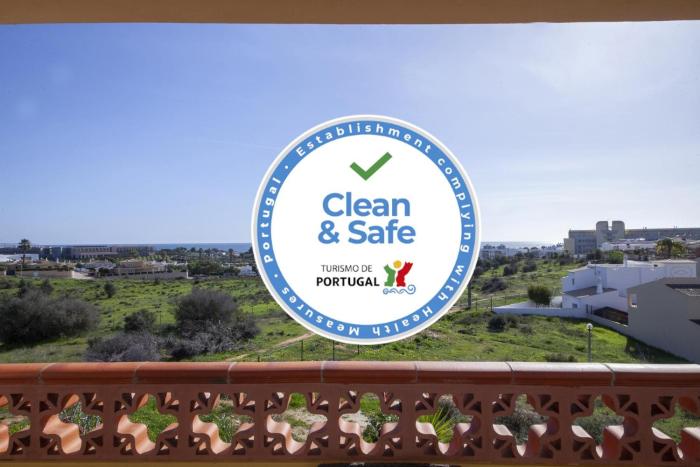 B47 - Walkway Beach View Apartment