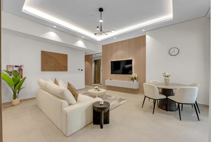 Waves - Modern Comfort in JVC - Elegant 1BR Stay