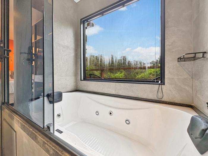 Varanda - Suíte - Banheira - AC - Churrasqueira