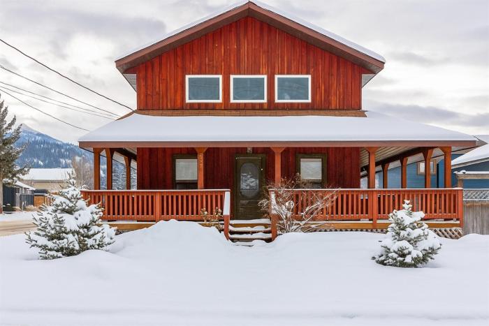 Huckleberry Lodge by Fernie Central Reservations