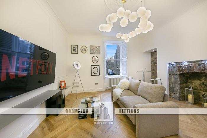 Crown Street Suite 2 - Grampian Lettings