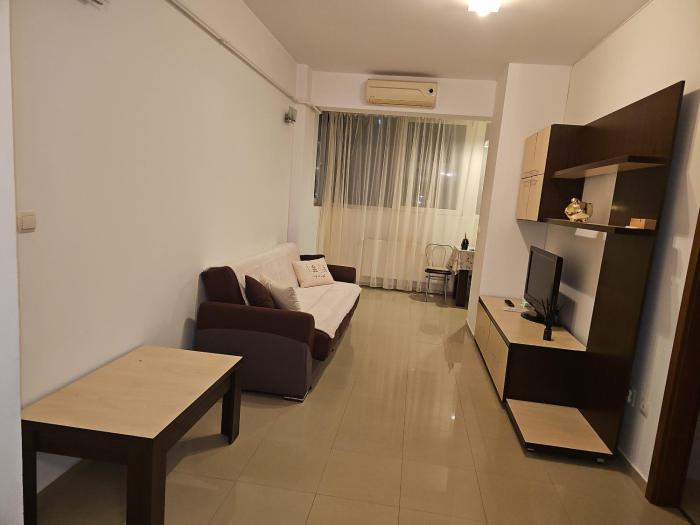 Ca acasă in centrul orasului Arad bloc ARED UTA, mall Afi, capacitate 3-4-5 oaspeti, parcare gratuita