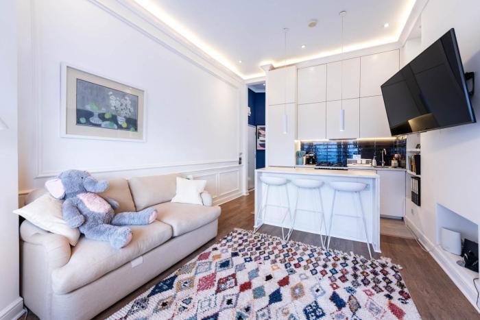 Beautiful flat with a garden house