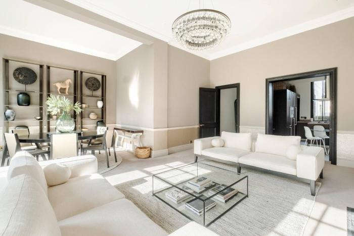 Beautiful & Stylish Cadogan Square Apartment