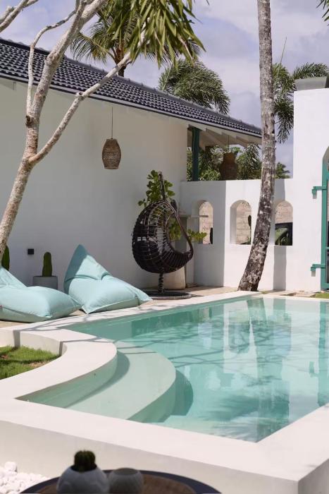 Mana Room 2 - Pool access