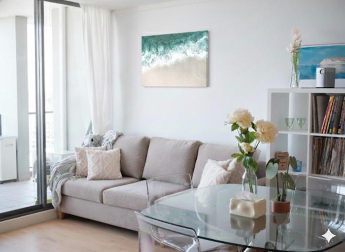 Waterview, Projector, Claw Machine, Vinyl player