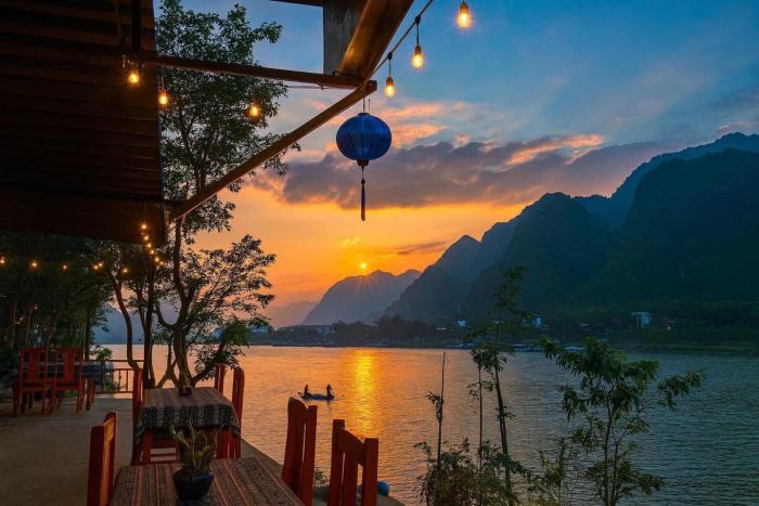 Duong Riverside Homestay