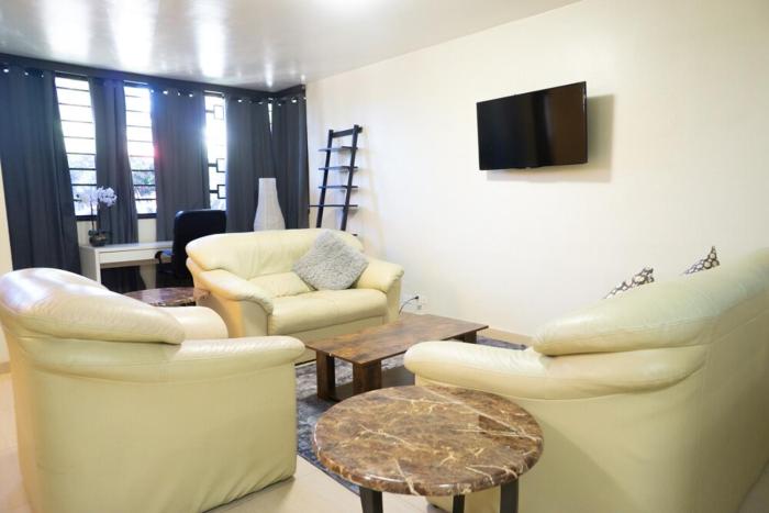 Descanso y compras en Zona Río frontera cercana