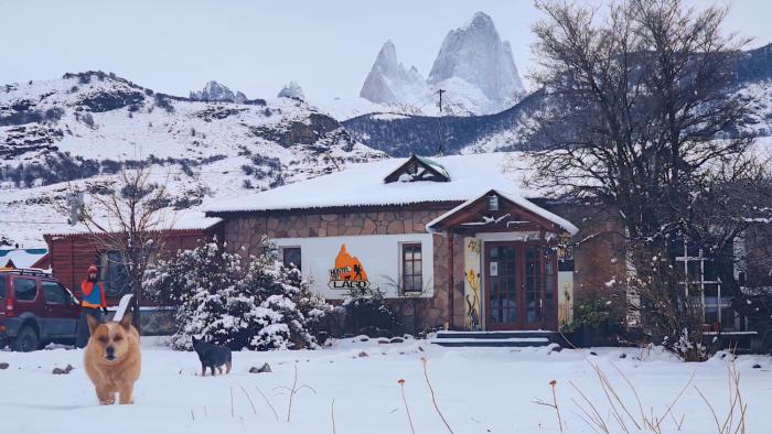 Hostel del Lago, habitaciones privadas y cabañas