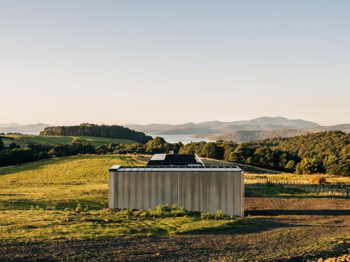 Triptych - The Blunt House