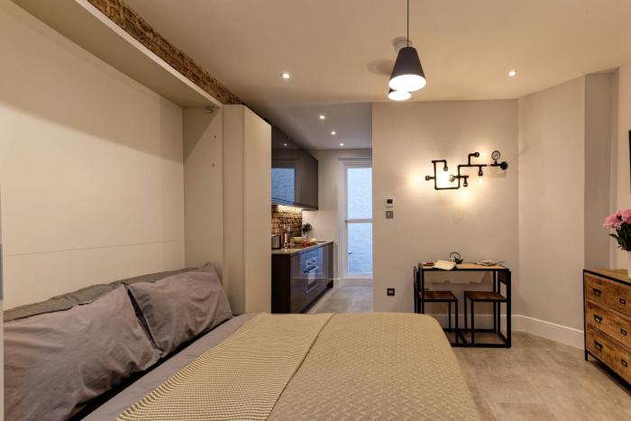 Nice Basement studio with private patio.