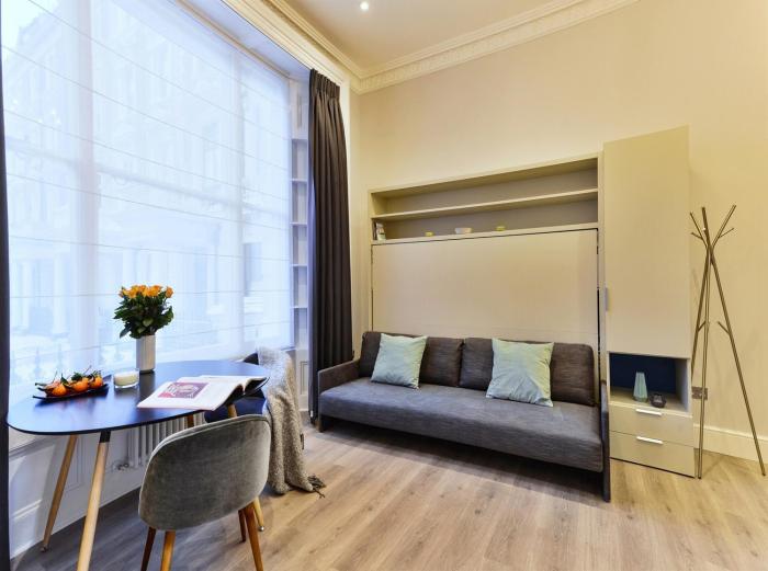 Nice classy Ground floor studio 3 min Notting Hill