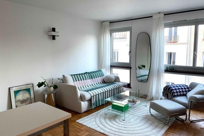 Modern comfort close to the Sacré-Cœur