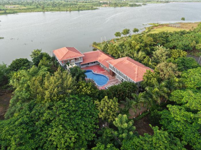 Neel Farms and Resort