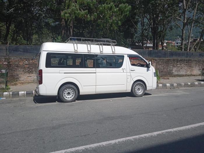 12 seater micro van EV