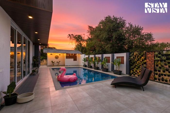 StayVista at La Beaumont