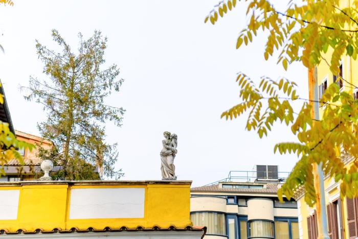 Elegantis Pompeo Magno Suite Apartment - Historic Center near the Vatican and Piazza del Popolo