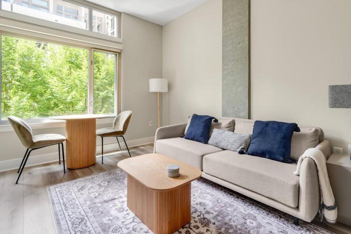 Blueground Mission Bay pool nr Oracle Park SFO-1966