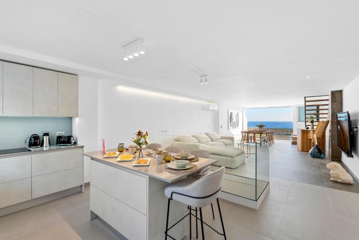 MEDANO4YOU Lava Azul Beach House