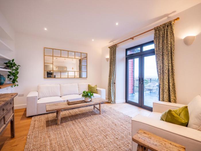 Dartmouth Apartment, Light, Modern and Relaxing