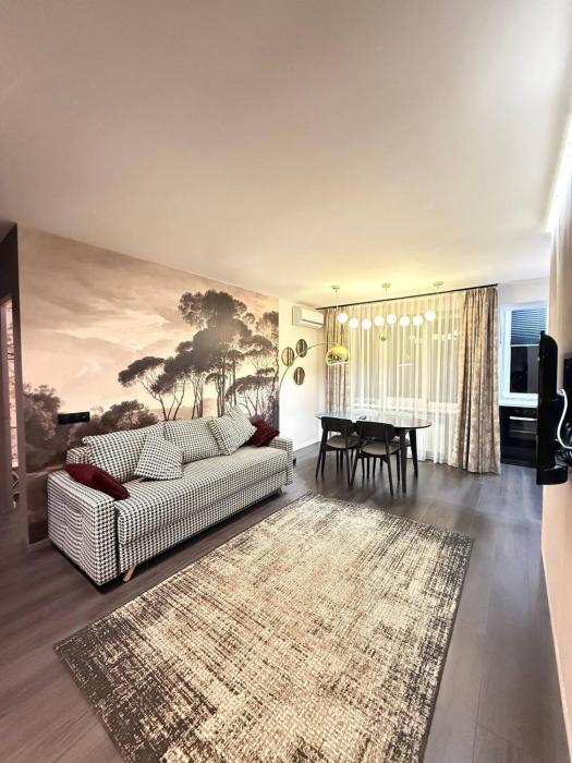 Royal apart on Svobody 6-8 Avenue