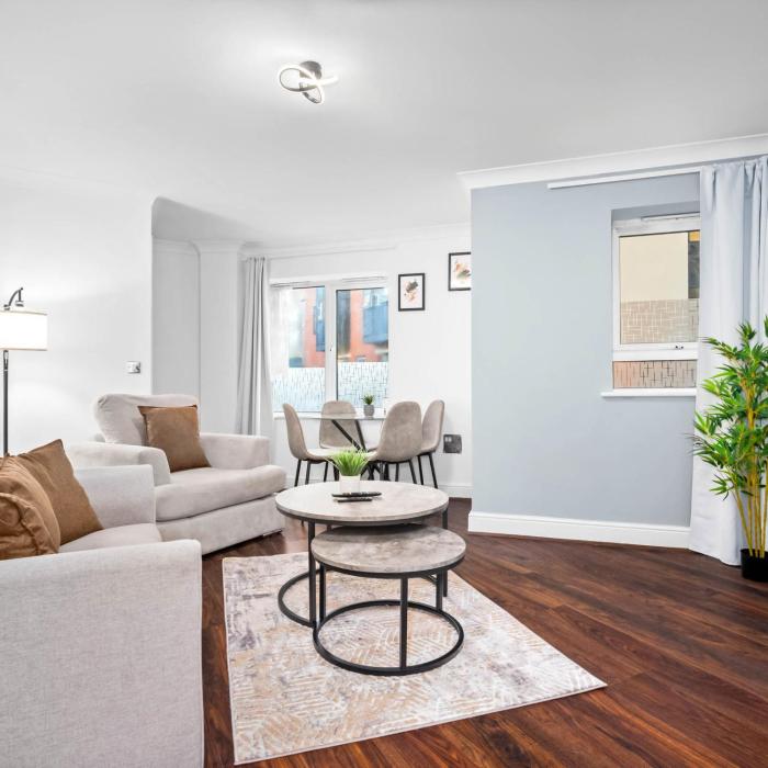 Spacious 2 Bed Apartment - Central Birmingham - Smart TV - Fast Wi-Fi 101TSW