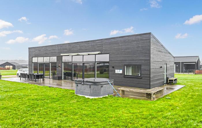 Gorgeous Home In Odder With Wifi