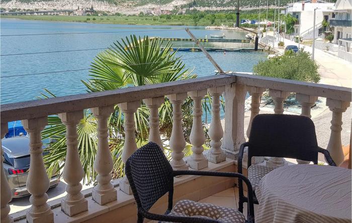 Gorgeous Apartment In Rogotin-Ploce With Wifi